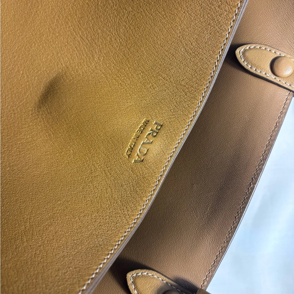 Prada Buckle medium leather handbag with double belt - Picture 12 of 16